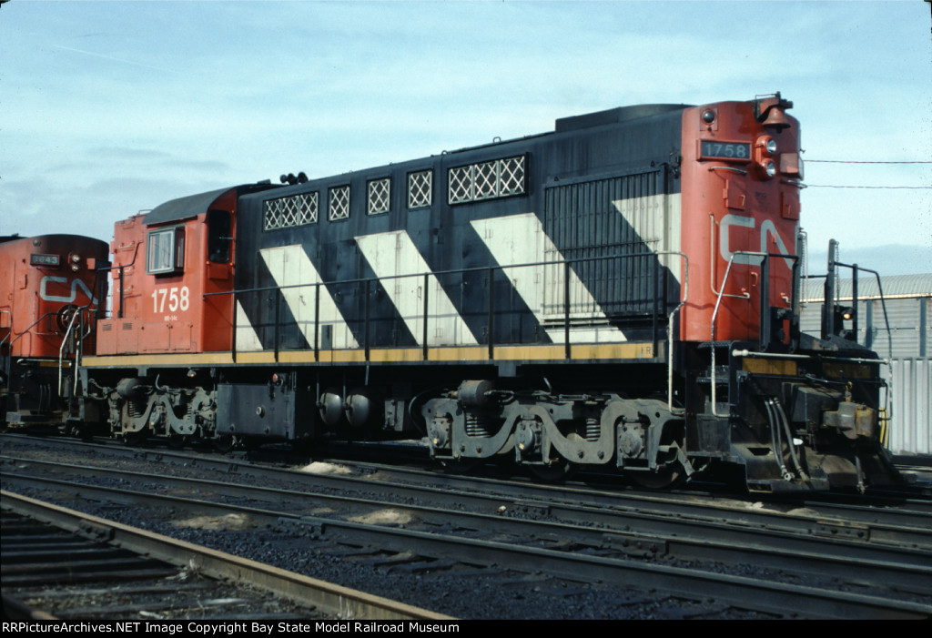 CN 1758